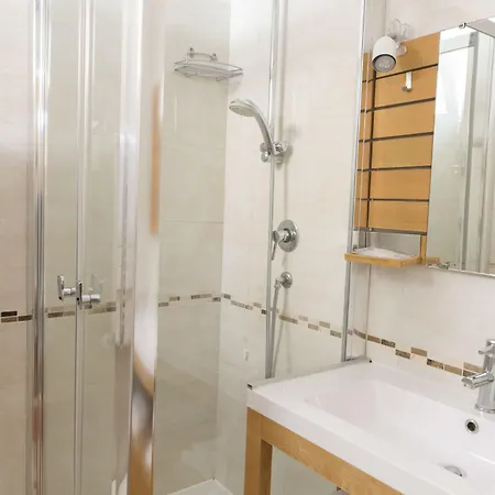 Lewisrooms Domo Cagliari