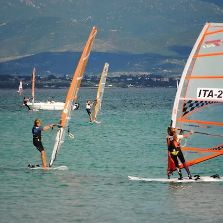 Lewisrooms Domo Casa de hóspedes Cagliari