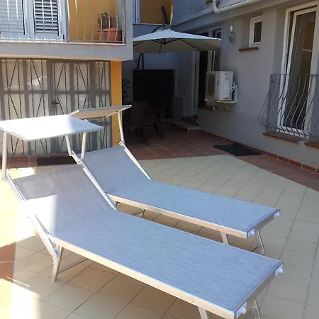 Lewisrooms Domo Casa de hóspedes 3*